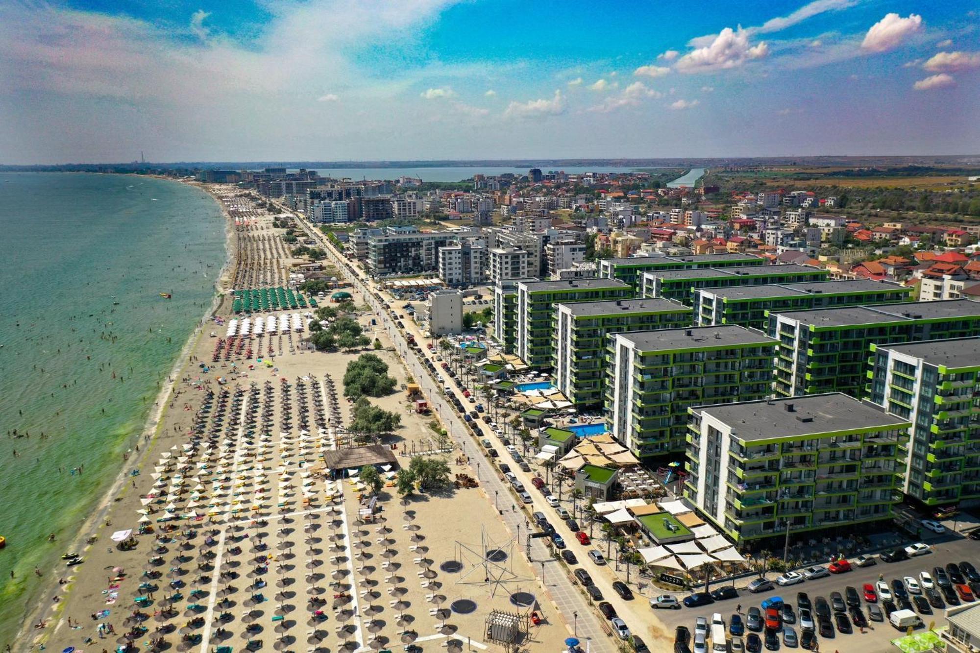 Eka Studio - Pool & Spa Beach Resort Năvodari Exterior foto
